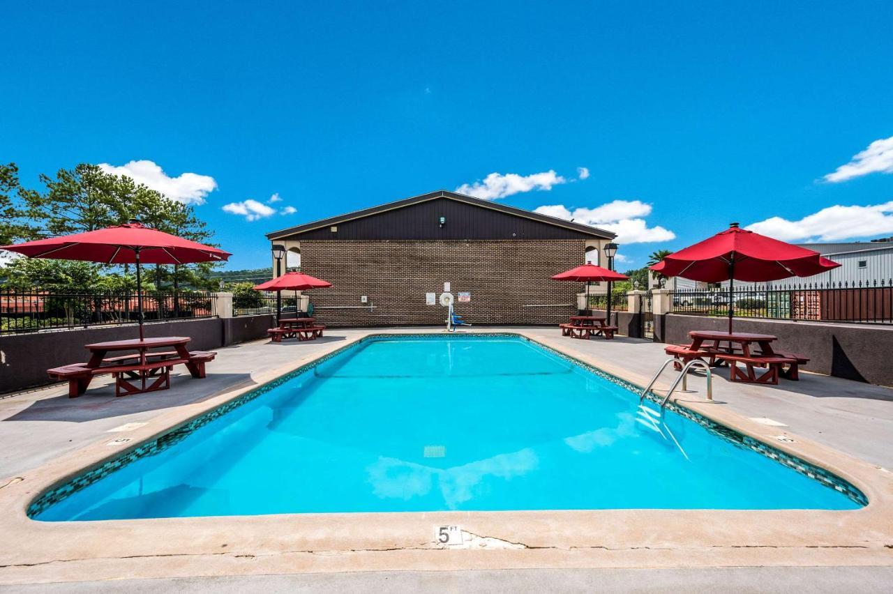 Econo Lodge Inn & Suites University Huntsville Exteriér fotografie