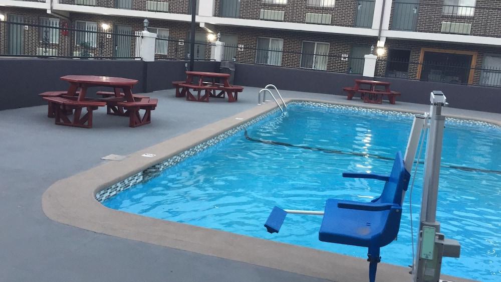 Econo Lodge Inn & Suites University Huntsville Exteriér fotografie
